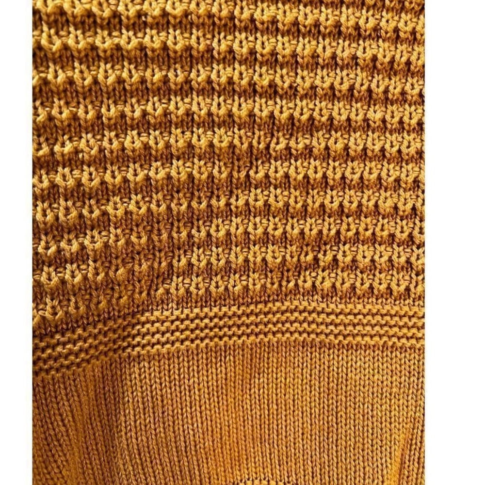 Universal Thread Mustard Yellow Long Sleeve Crew Neck Sweater Women's, Size XS - Picture 7 of 10
